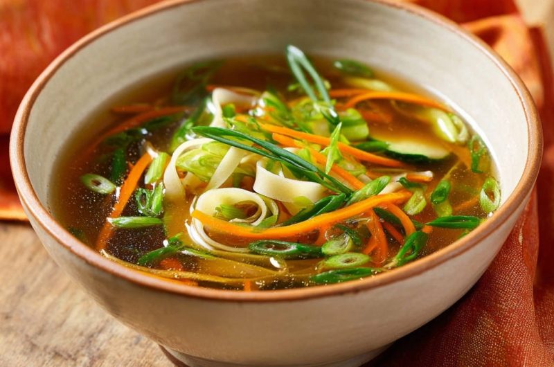 Gemüsenudelsuppe
