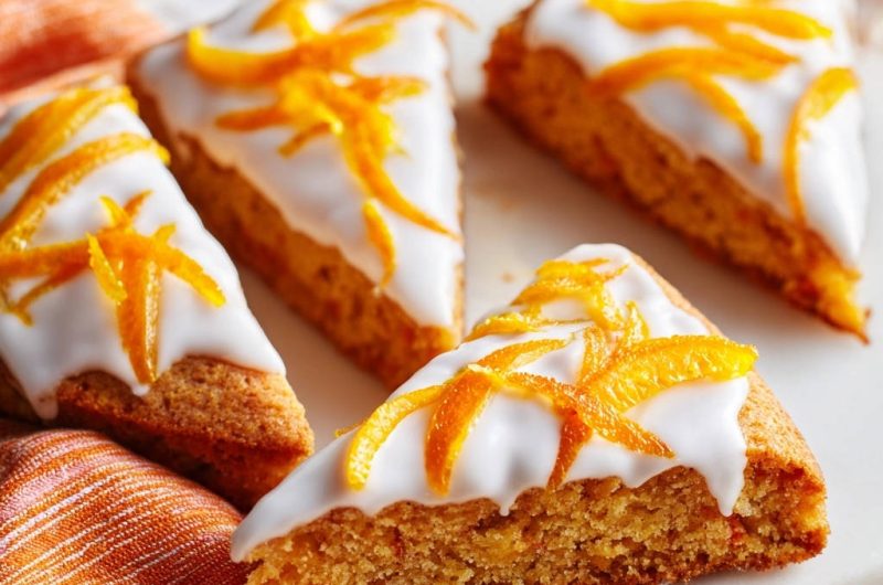 Orangen-Gebäckstücke