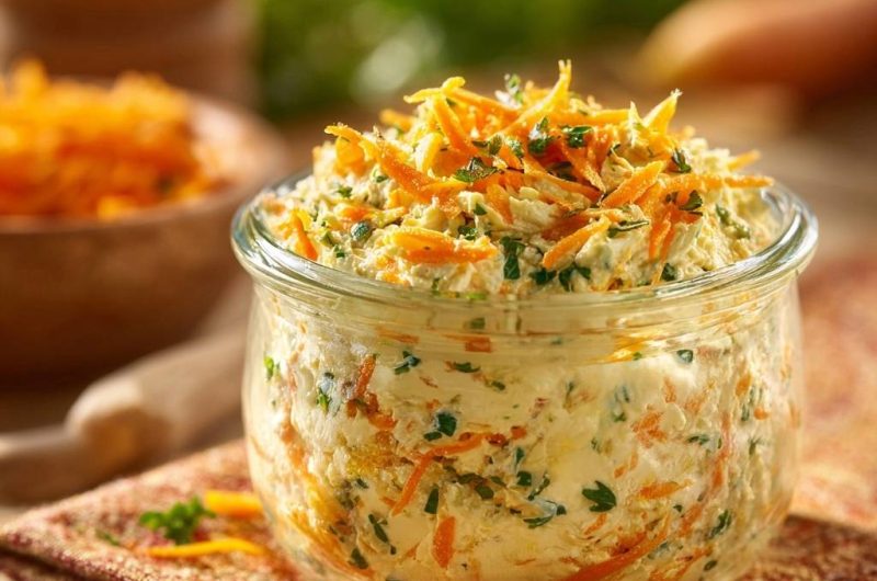 Karotten-Kräuter-Dip