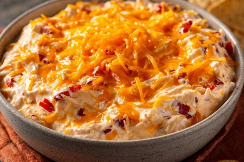 Paprika-Cheddar-Dip