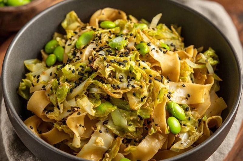 Edamame-Nudelwok