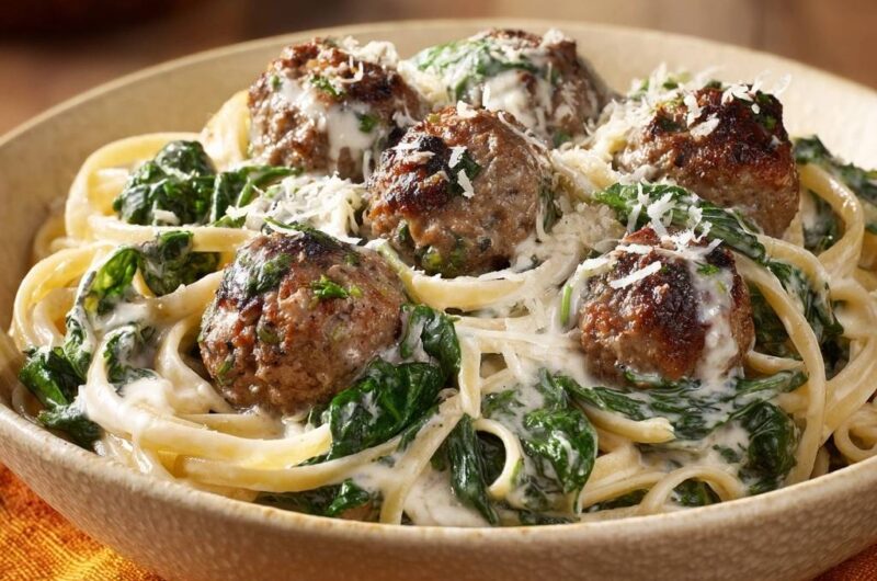 Linguine mit Fleischbällchen